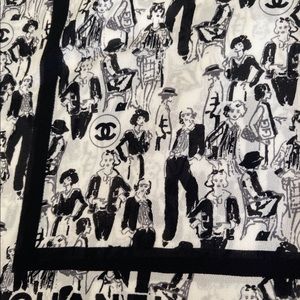 U R going to ❤️Chanel scarf💋